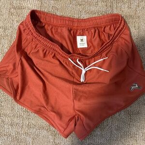 Tracksmith - W's Van Cortlandt Shorts - burnt orange, size M